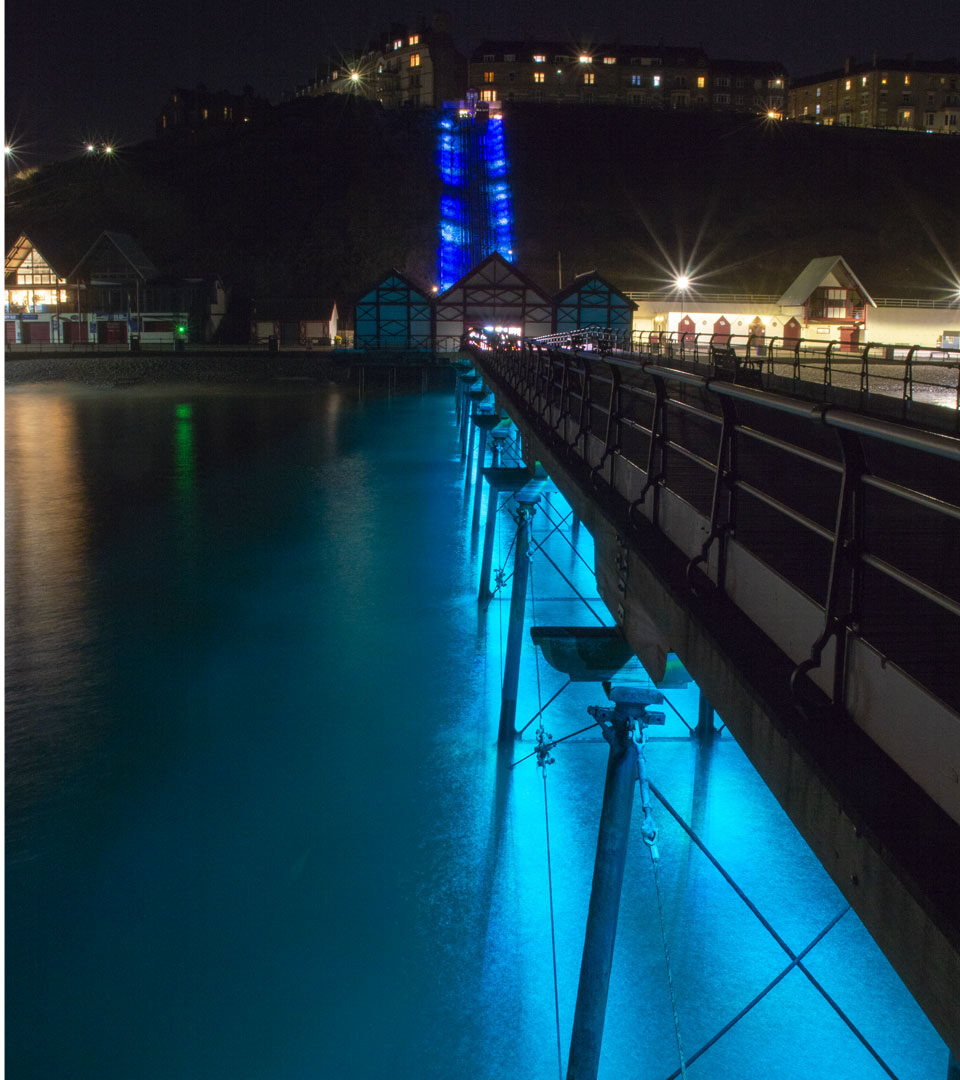 Saltburn Pier in blue — DMX RGBW colour programme