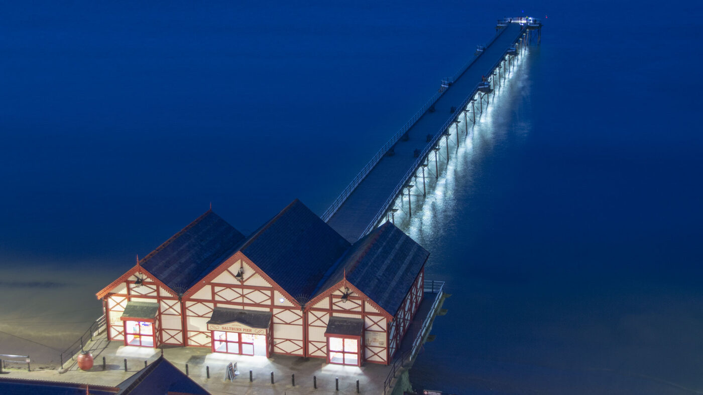 Saltburn Pier — RGBW globes across 500 metres