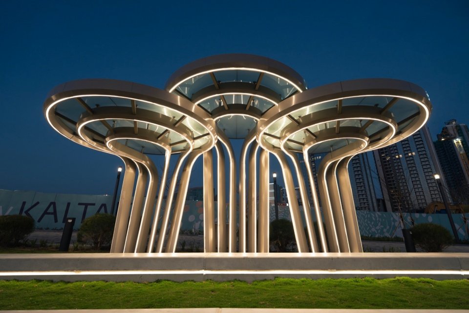 Kai Tak Promenade sculpture